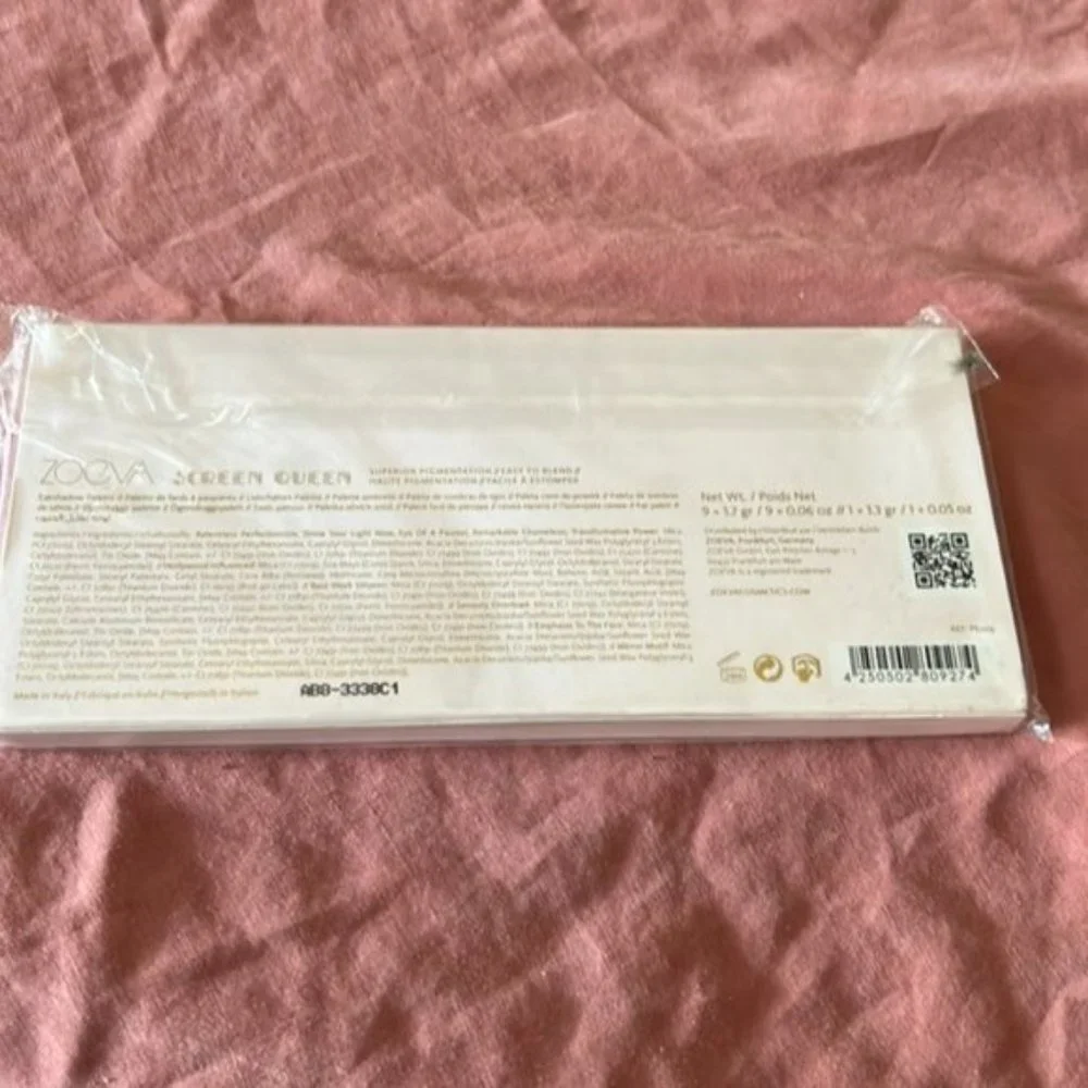 Zoeva SCREEN QUEEN Eyeshadow PALETTE- NEW (SEALED)